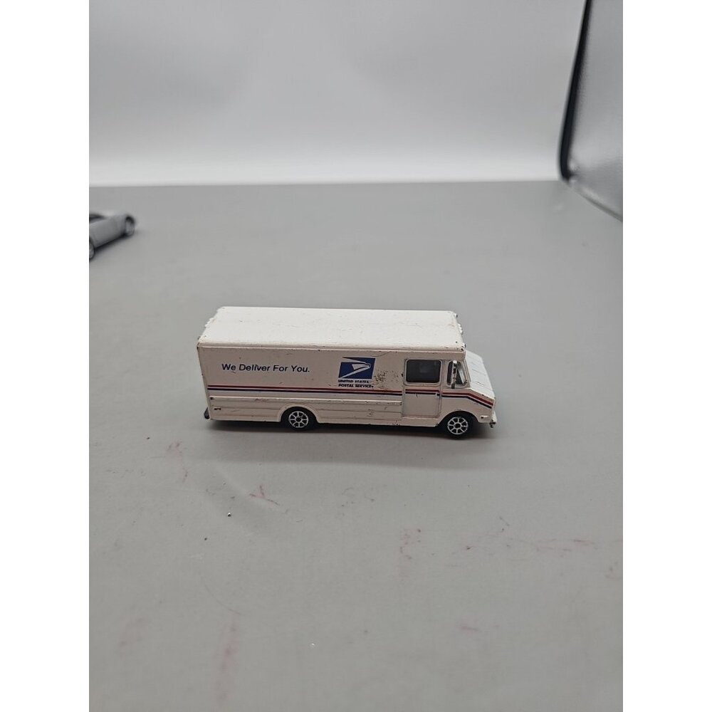 Vintage 1994 Road Champs 1:64 4 1/2" long‎ USPS Chevrolet Delivery Step Van